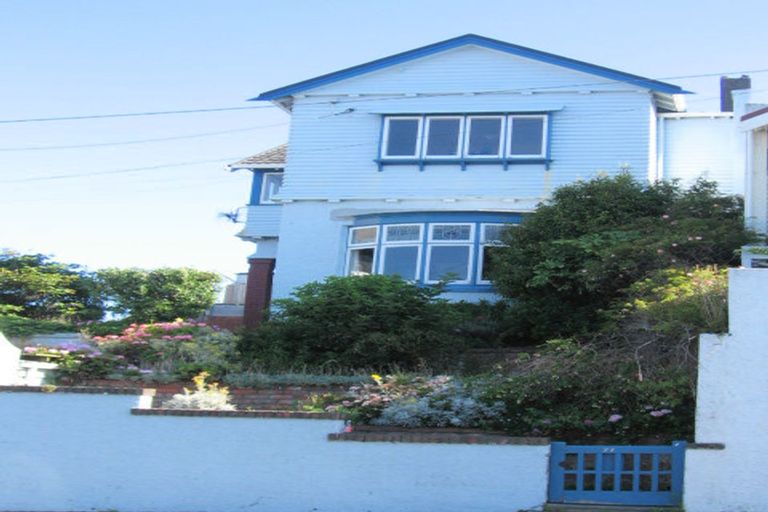 Photo of property in 77 Webb Street, Mount Cook, Wellington, 6011