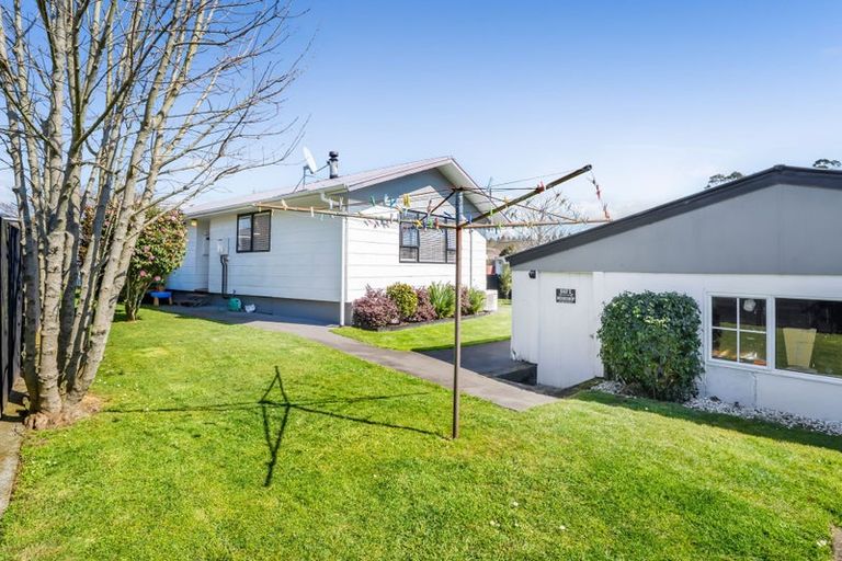 Photo of property in 16 Ngahere Street, Inglewood, 4330