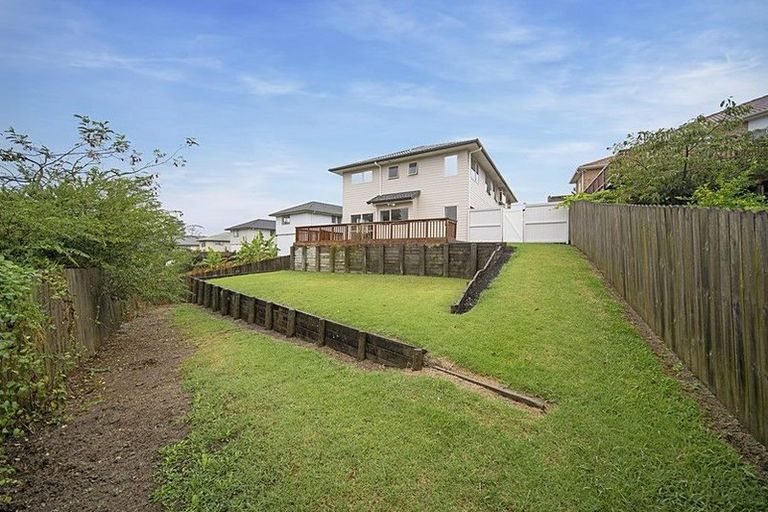 Photo of property in 39 Jadewynn Drive, Massey, Auckland, 0614