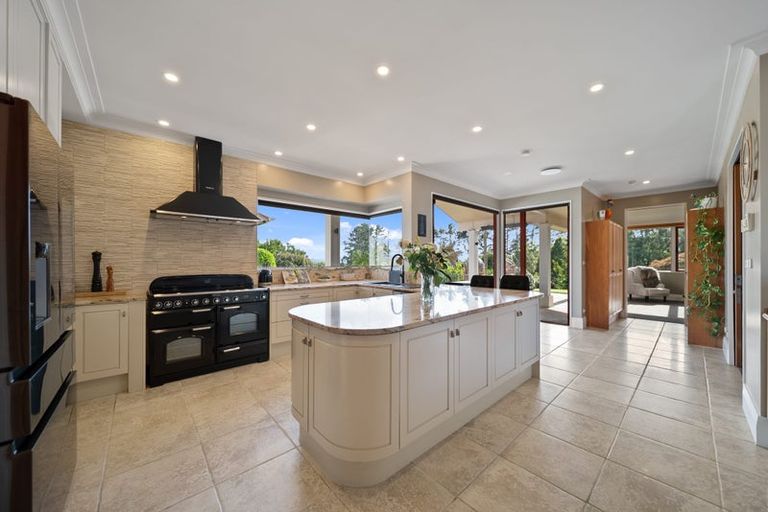 Photo of property in 15 Kaipara Road, Papakura, 2582