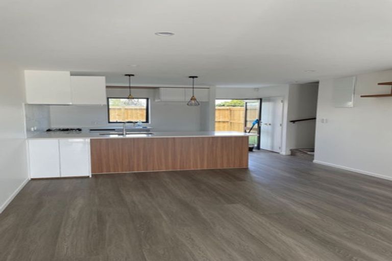 Photo of property in 47a Soaring Bird Drive, Takanini, 2112