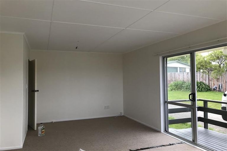 Photo of property in 23 Cleat Street, Whitby, Porirua, 5024
