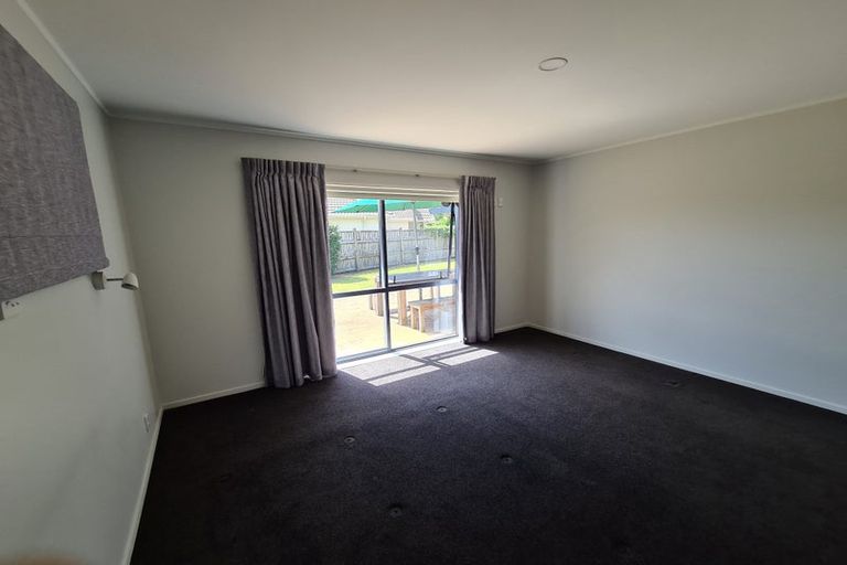 Photo of property in 15 Mangakoea Place, St Andrews, Hamilton, 3200