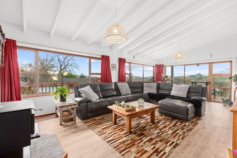 Photo of property in 1c Hill Street, Waipukurau, 4200