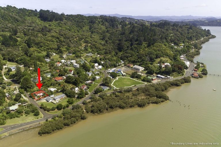 Photo of property in 4 Maning Street, Kohukohu, 0491