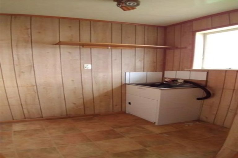 Photo of property in 117a Kia Ora Road, Beach Haven, Auckland, 0626