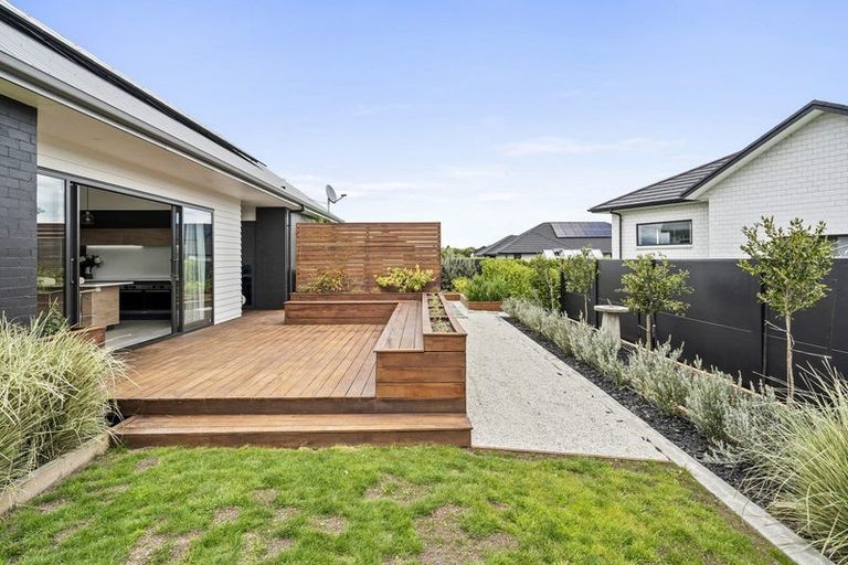 Photo of property in 20 Mike Smith Drive, Cambridge, 3434