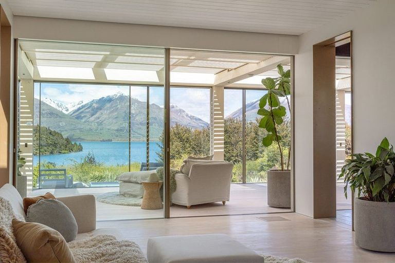 Photo of property in 4 Fishermans Lane, Mount Creighton, Queenstown, 9371