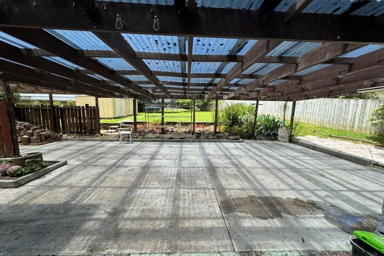 Photo of property in 80 Woodglen Road, Glen Eden, Auckland, 0602