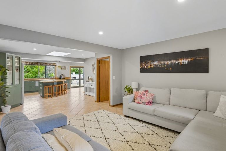 Photo of property in 2 Southleigh, Raumati South, Paraparaumu, 5032