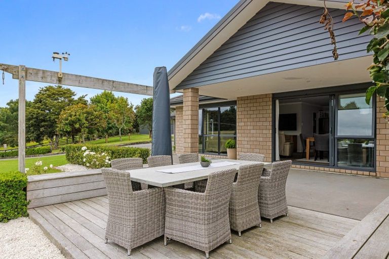 Photo of property in 7 Pebble Brook Road, Waitoki, Silverdale, 0994