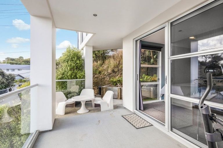 Photo of property in 121a Wexford Road, Miramar, Wellington, 6022