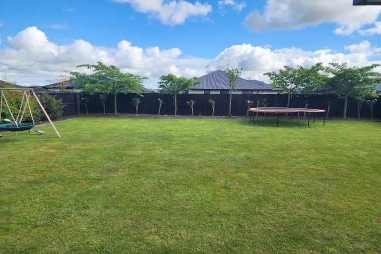 Photo of property in 20 Burnham School Road, Rolleston, 7614