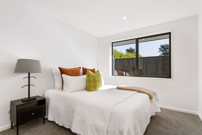 Photo of property in 92 Leistrella Road, Hoon Hay, Christchurch, 8025