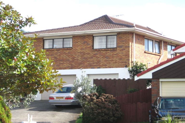 Photo of property in 2/6 Gardenia Grove, Half Moon Bay, Auckland, 2012
