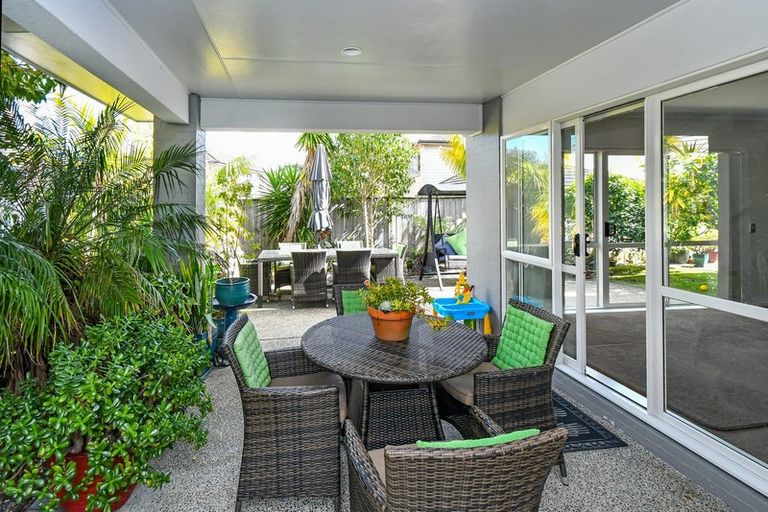 Photo of property in 4 Glasson Avenue, Flat Bush, Auckland, 2016