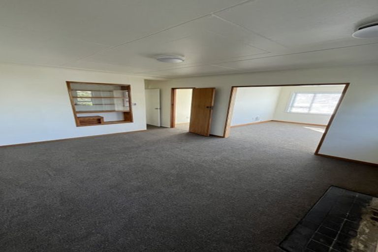 Photo of property in 21 Fraser Avenue, Johnsonville, Wellington, 6037