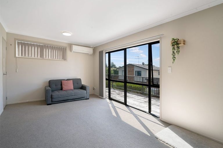 Photo of property in St Claire Village, 12/172 Mcleod Road, Te Atatu South, Auckland, 0610