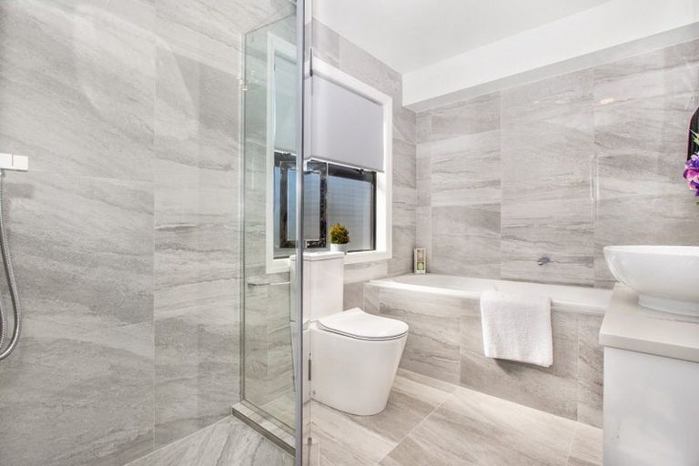 Photo of property in 158b Flat Bush School Road, Flat Bush, Auckland, 2019