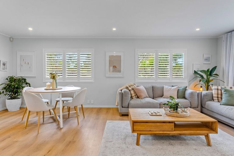 Photo of property in 3/16 Gatman Street, Birkdale, Auckland, 0626