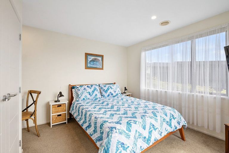 Photo of property in 9 Kapurau Lane, Merrilands, New Plymouth, 4312