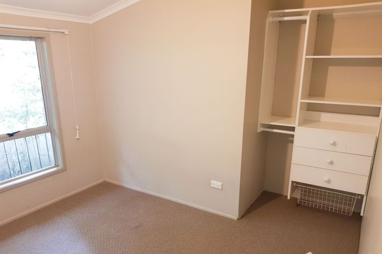 Photo of property in 19 Pohutukawa Avenue, Red Beach, 0932