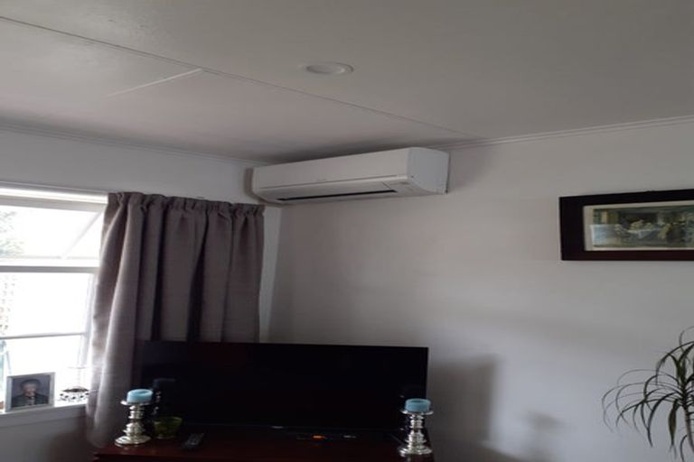 Photo of property in 5 Whiteley Street, Moturoa, New Plymouth, 4310