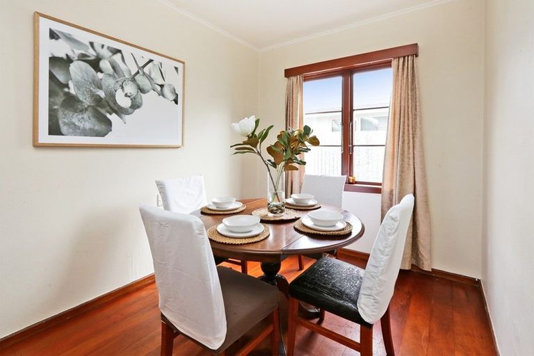 Photo of property in 33 Harpham Street, Taradale, Napier, 4112