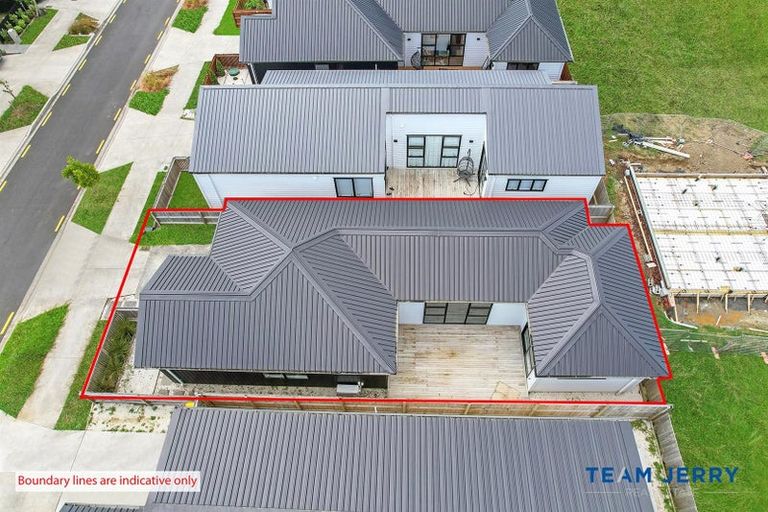Photo of property in 49 Farranfore Road, Opaheke, Papakura, 2113