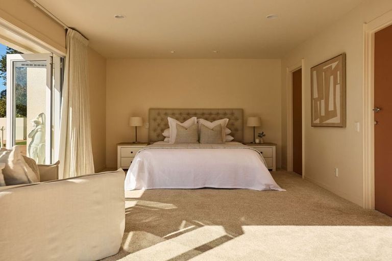 Photo of property in 168 Te Mata Peak Road, Havelock North, 4130