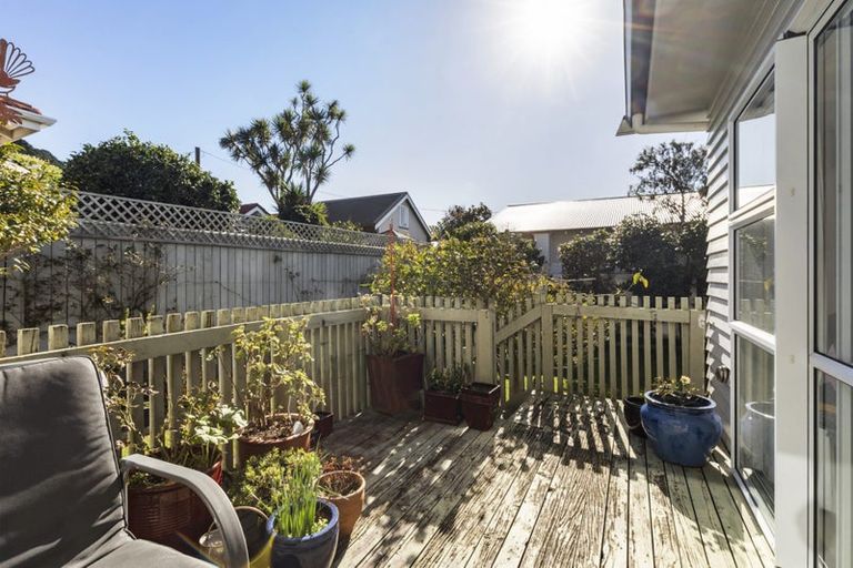 Photo of property in 7 Pinnacle Street, Seatoun, Wellington, 6022