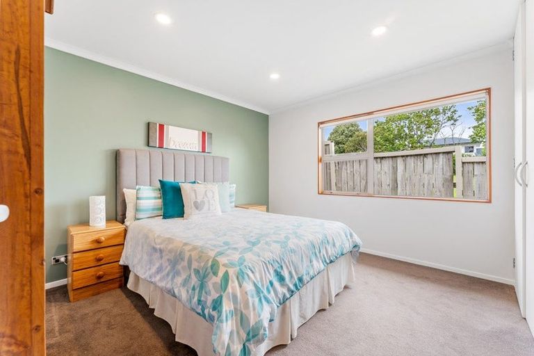 Photo of property in 33 Totara Road, Stanmore Bay, Whangaparaoa, 0932