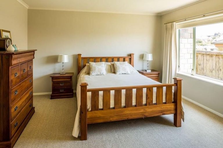 Photo of property in 37 Saint Ives Drive, Camborne, Porirua, 5026