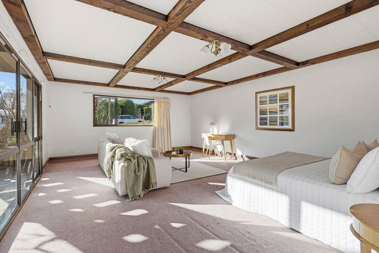Photo of property in 9 Oregon Drive, Kelvin Heights, Queenstown, 9300