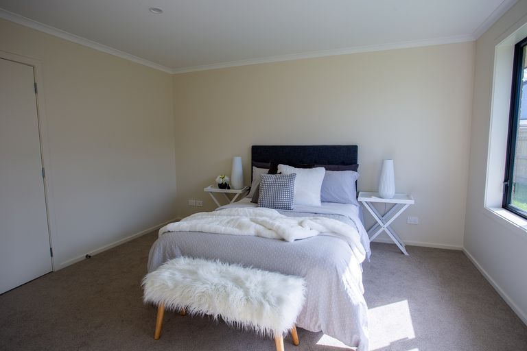 Photo of property in 7 Devon Lane, Carterton, 5713