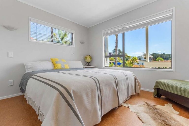 Photo of property in 44 Stratford Drive, Cable Bay, 0420