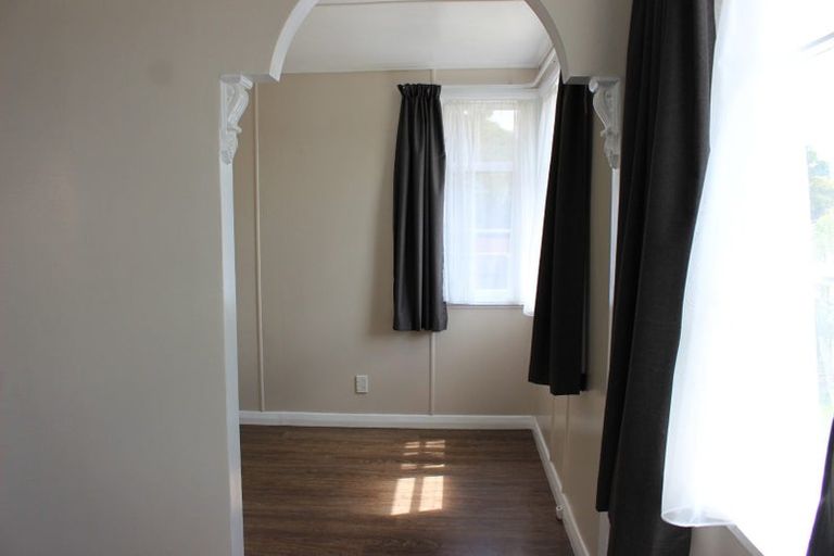 Photo of property in 614f1- Fergusson Drive, Trentham, Upper Hutt, 5018