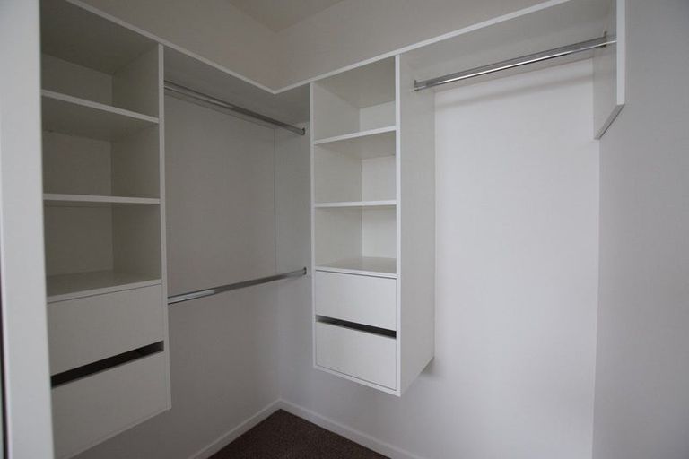 Photo of property in 62 Royal Road, Massey, Auckland, 0614