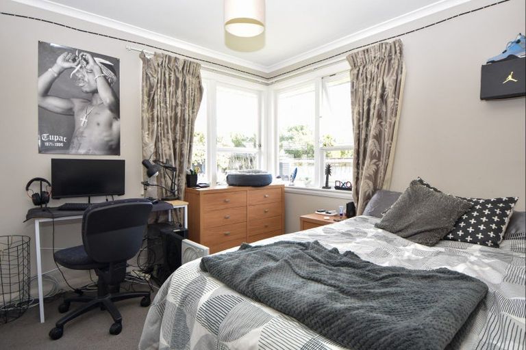 Photo of property in 22 Humphries Street, Greytown, 5712