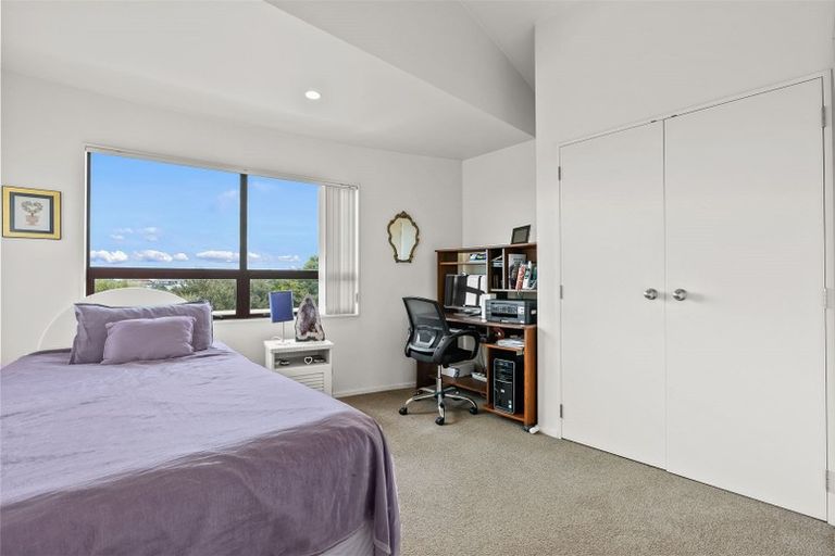 Photo of property in 77 Fitzwilliam Drive, Torbay, Auckland, 0630