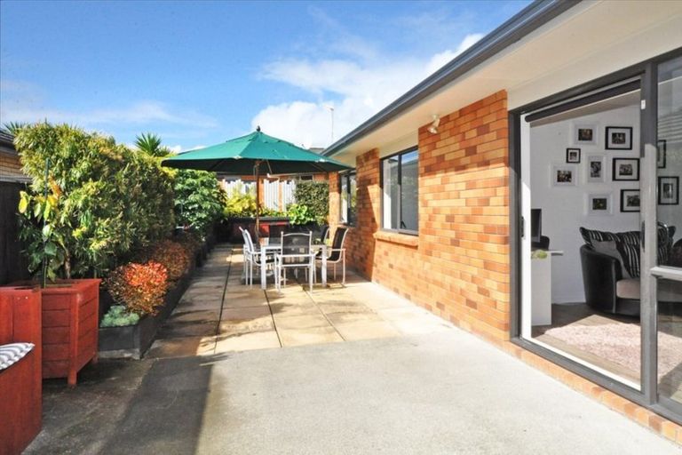 Photo of property in 7 Mandalay Place, Waiuku, 2123