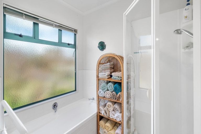 Photo of property in 26 Little John Drive, Bellevue, Tauranga, 3110