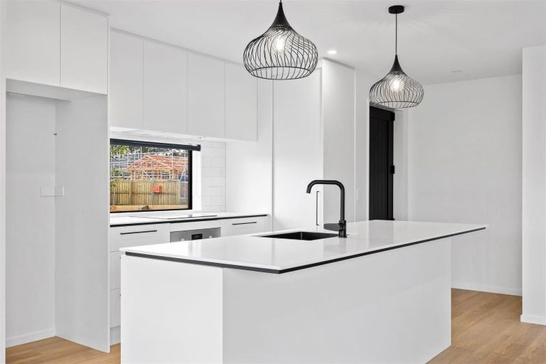 Photo of property in 3 Ellmers Street, Woodend, 7610