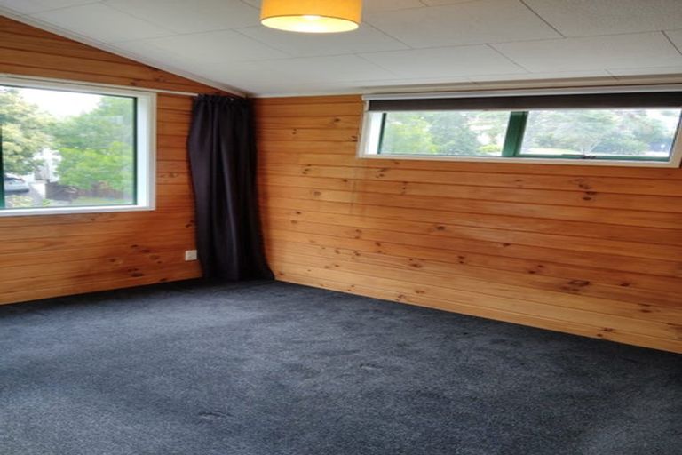 Photo of property in 9 Cottam Grove, Northcross, Auckland, 0632