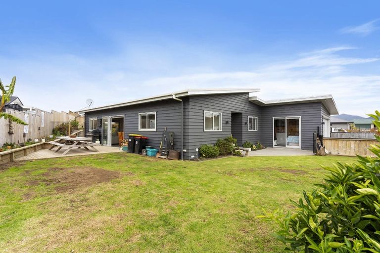 Photo of property in 13 Manatu Close, Whangamata, 3691