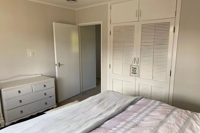 Photo of property in 6 Hartley Terrace, Massey, Auckland, 0614