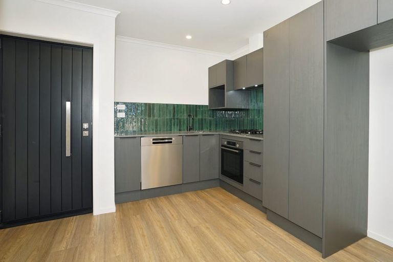 Photo of property in 59u4 Oakfield Crescent, Pukete, Hamilton, 3200