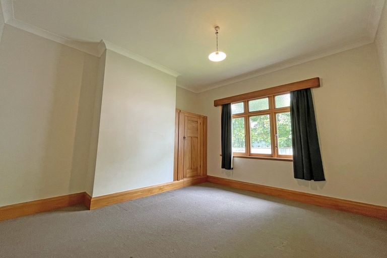 Photo of property in 10 Limbrick Street, Terrace End, Palmerston North, 4410