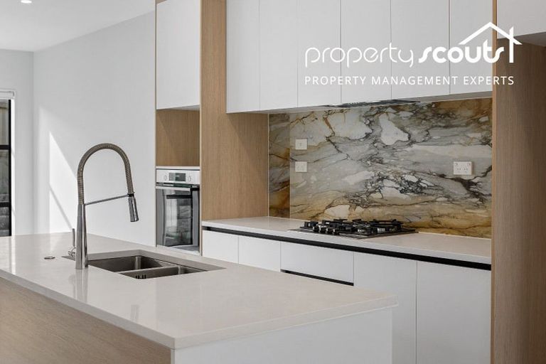 Photo of property in 11/116 Colwill Road, Massey, Auckland, 0614