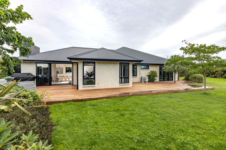 Photo of property in 39 Jacks Drive, West Melton, 7618